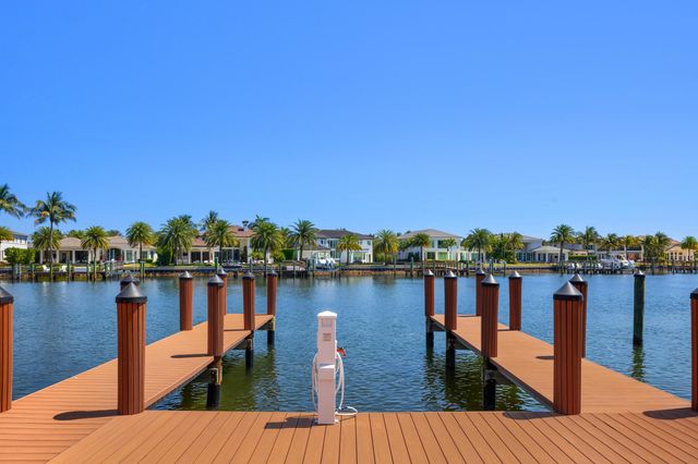 2415 Casa De Marbella, Palm Beach Gardens, FL 33410