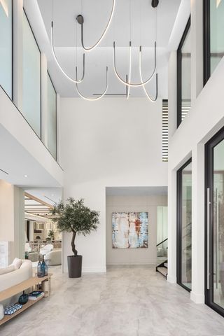 2415 Casa De Marbella, Palm Beach Gardens, FL 33410