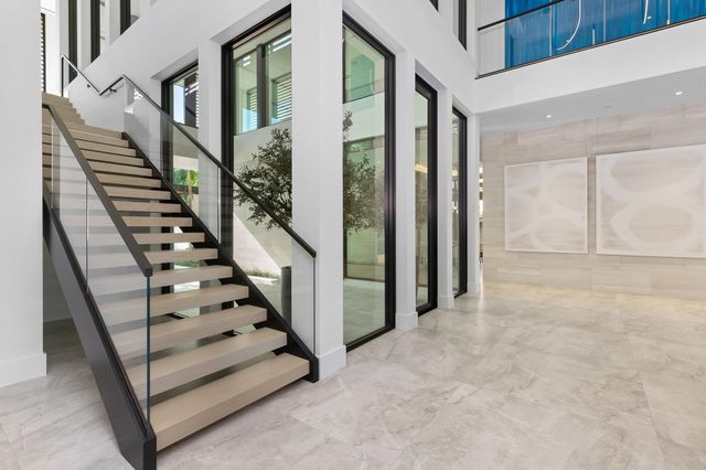 2415 Casa De Marbella, Palm Beach Gardens, FL 33410