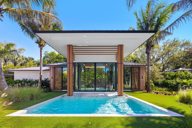 2415 Casa De Marbella, Palm Beach Gardens, FL 33410