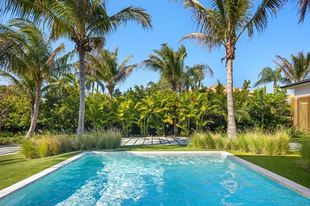 2415 Casa De Marbella, Palm Beach Gardens, FL 33410