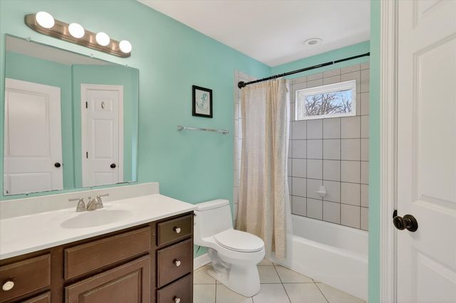 5635 Alabama Avenue, Clarendon Hills, IL 60514