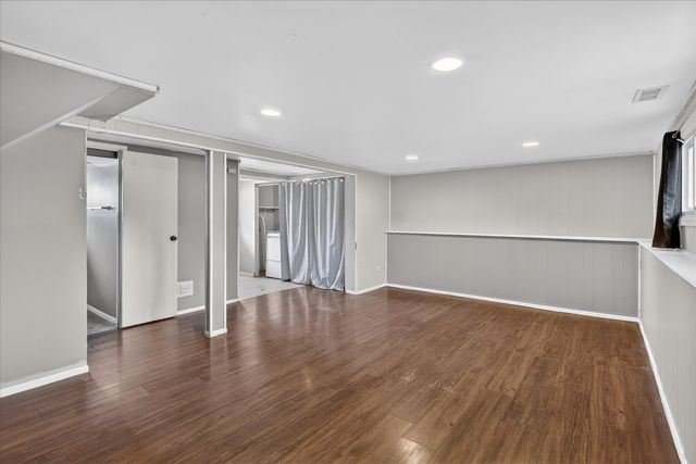 5635 Alabama Avenue, Clarendon Hills, IL 60514