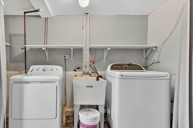 5635 Alabama Avenue, Clarendon Hills, IL 60514