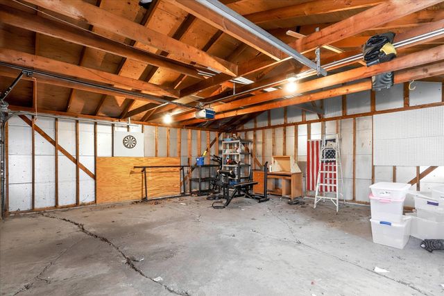 5635 Alabama Avenue, Clarendon Hills, IL 60514