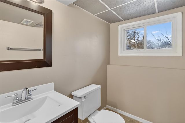 5635 Alabama Avenue, Clarendon Hills, IL 60514