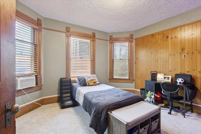 532 S Main Street, Janesville, WI 53545