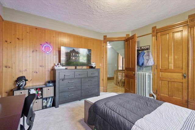 532 S Main Street, Janesville, WI 53545