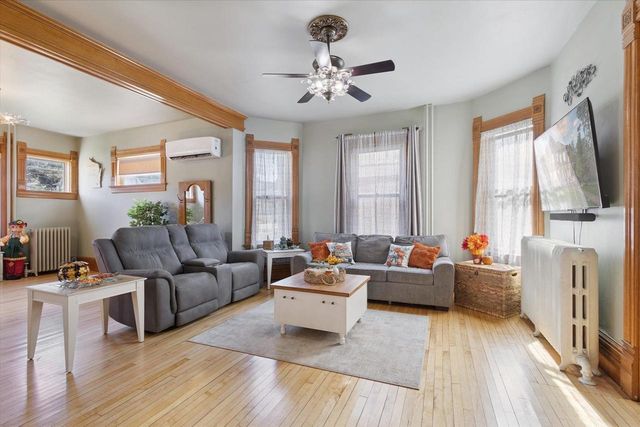 532 S Main Street, Janesville, WI 53545