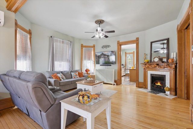 532 S Main Street, Janesville, WI 53545