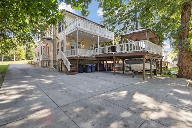 532 S Main Street, Janesville, WI 53545