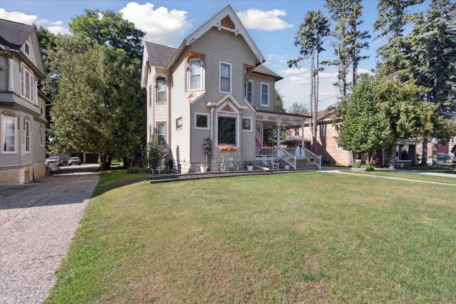 532 S Main Street, Janesville, WI 53545