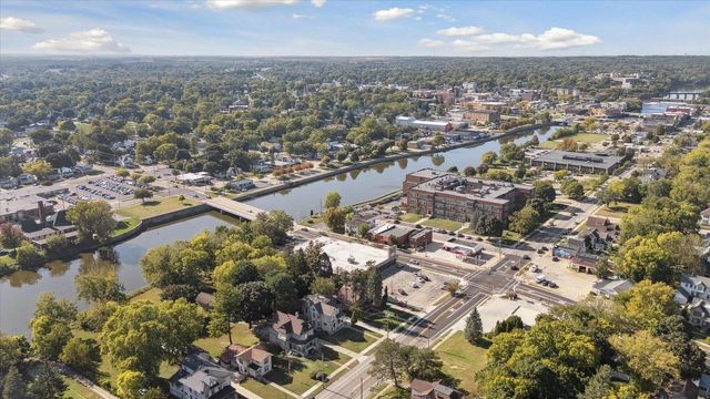 532 S Main Street, Janesville, WI 53545