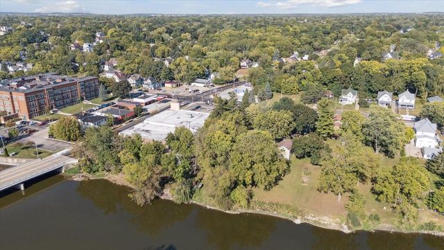 532 S Main Street, Janesville, WI 53545