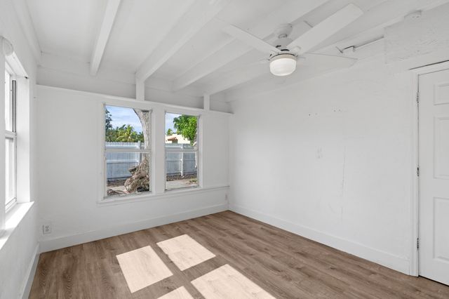 526 38TH Street, West Palm Beach, FL 33407
