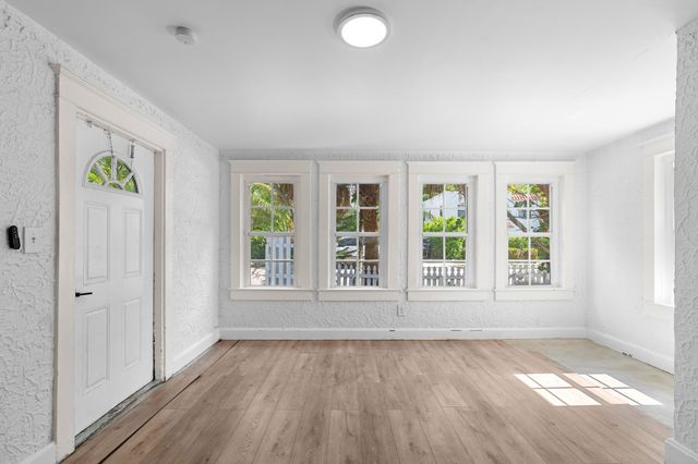 526 38TH Street, West Palm Beach, FL 33407