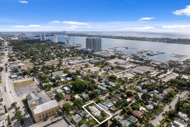 526 38TH Street, West Palm Beach, FL 33407