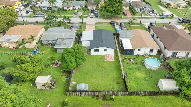 4250 SW 24th St, West Park, FL 33023