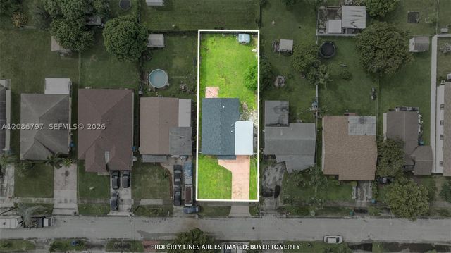 4250 SW 24th St, West Park, FL 33023