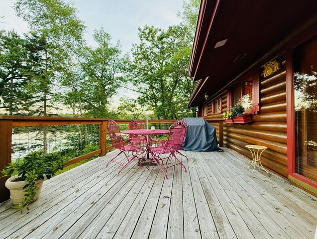 18986 Captive Lake Road, Garrison, MN 56450