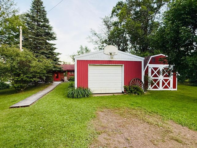 18986 Captive Lake Road, Garrison, MN 56450