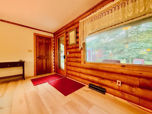 18986 Captive Lake Road, Garrison, MN 56450