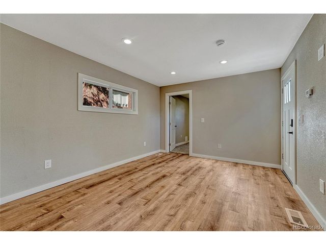 5081 Lincoln St, Denver, CO 80216