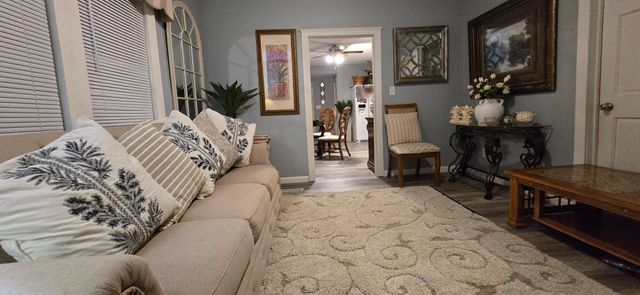 307 Maryland Avenue W, Saint Paul, MN 55117