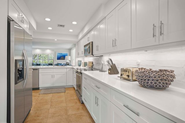 13307 Polo Club Road C107, Wellington, FL 33414
