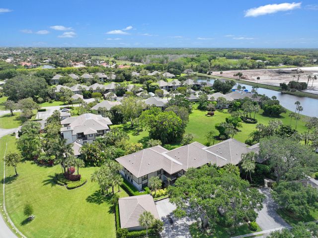 13307 Polo Club Road C107, Wellington, FL 33414