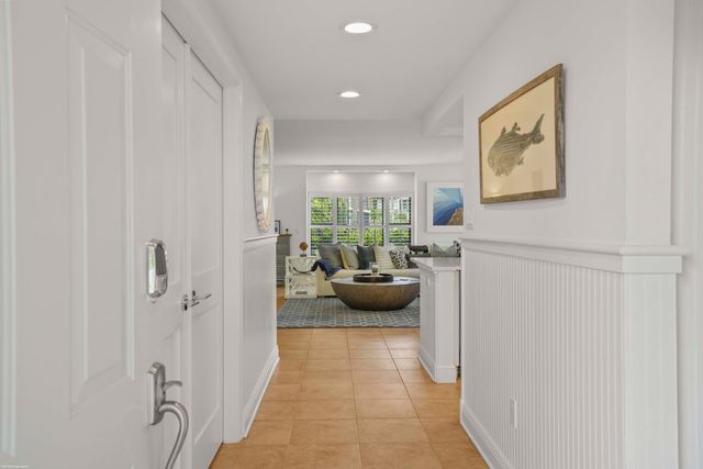 13307 Polo Club Road C107, Wellington, FL 33414