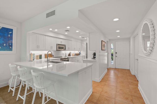 13307 Polo Club Road C107, Wellington, FL 33414