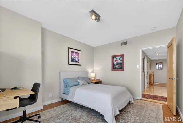 4501 Lindell Boulevard 10B, St Louis, MO 63108