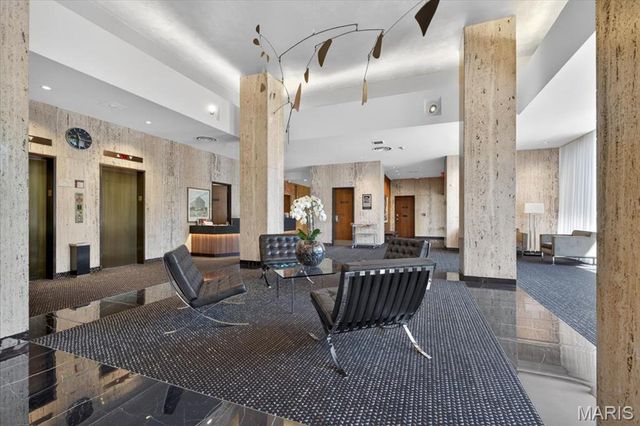 4501 Lindell Boulevard 10B, St Louis, MO 63108