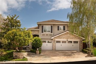 184 Halsbury Court, Lake Sherwood, CA 91361