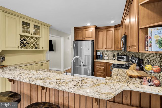 10 BRIGHT SUMMER WAY, Glenmoore, PA 19343