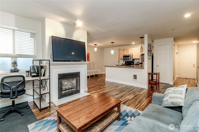 3028 Western Ave #114, Seattle, WA 98121