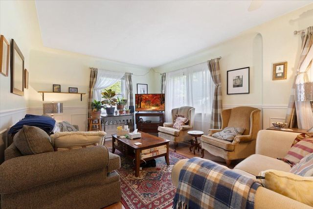 6175 Hatchery Road, Waterford, MI 48329