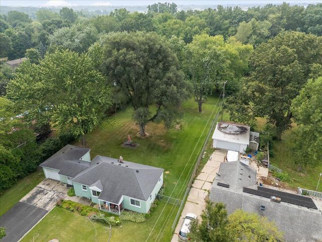 6175 Hatchery Road, Waterford, MI 48329