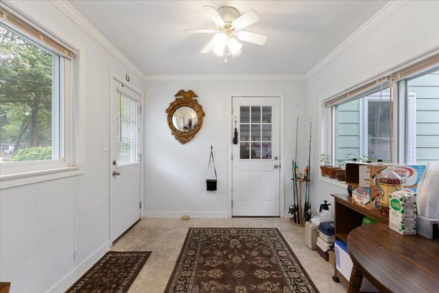 6175 Hatchery Road, Waterford, MI 48329