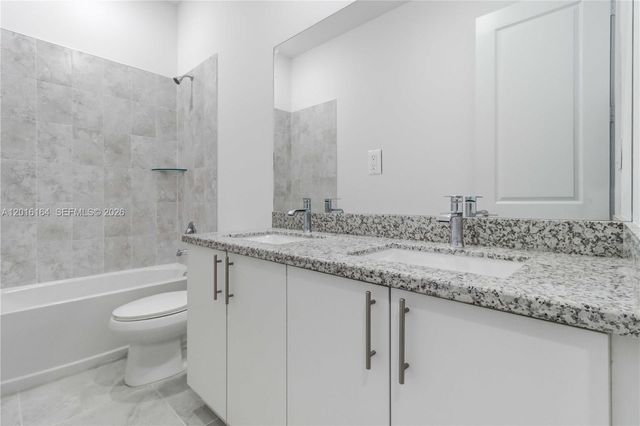 18901 SW 316th Ter, Homestead, FL 33030