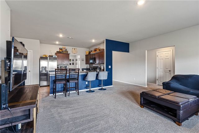 2816 Reynolds Street, Pea Ridge, AR 72751