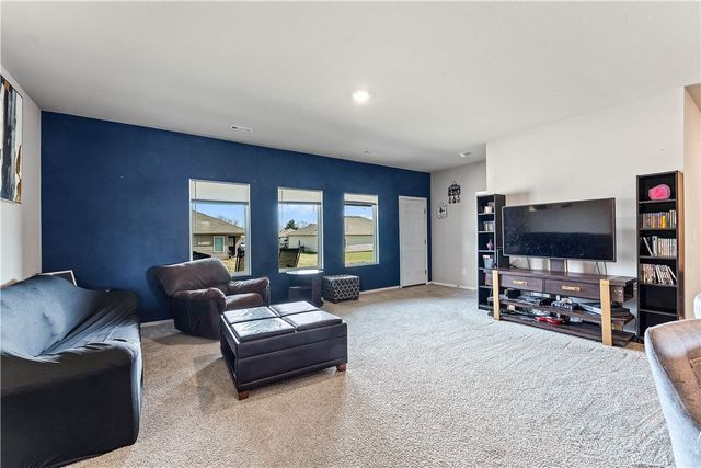 2816 Reynolds Street, Pea Ridge, AR 72751