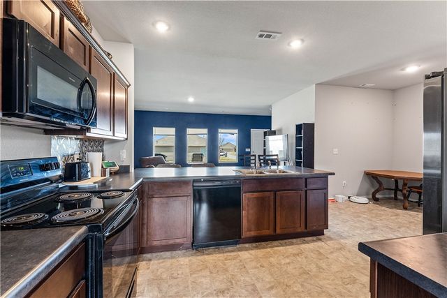 2816 Reynolds Street, Pea Ridge, AR 72751