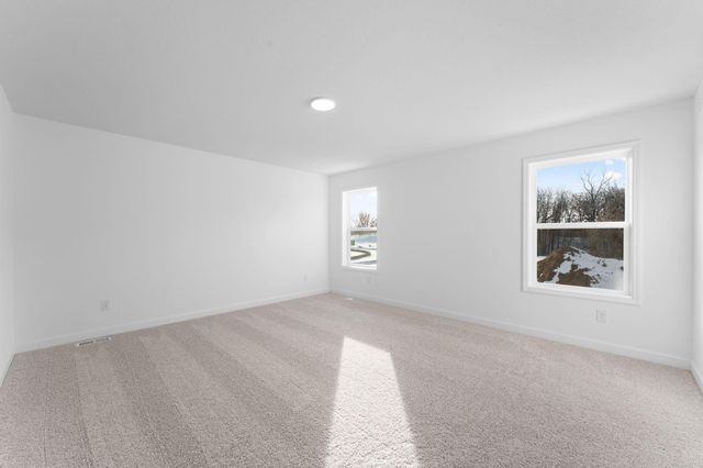 7967 Upper 41st Street N, Oakdale, MN 55128