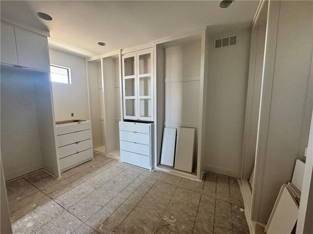 3448 W 133rd Terrace, Leawood, KS 66209