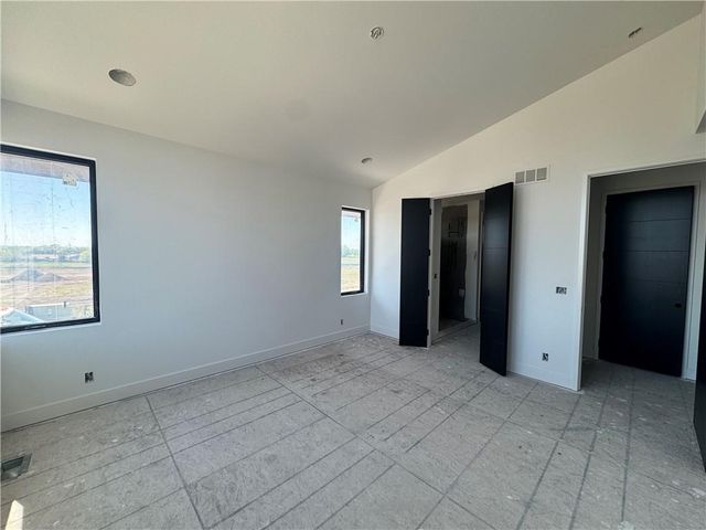 3448 W 133rd Terrace, Leawood, KS 66209