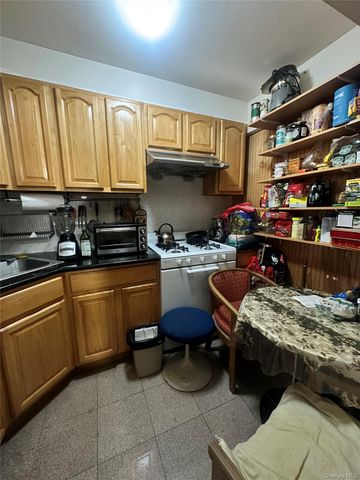 40-24 76th Street 3B, Elmhurst, NY 11373