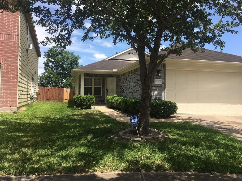 12811 Kingston Point Lane, Houston, TX 77047