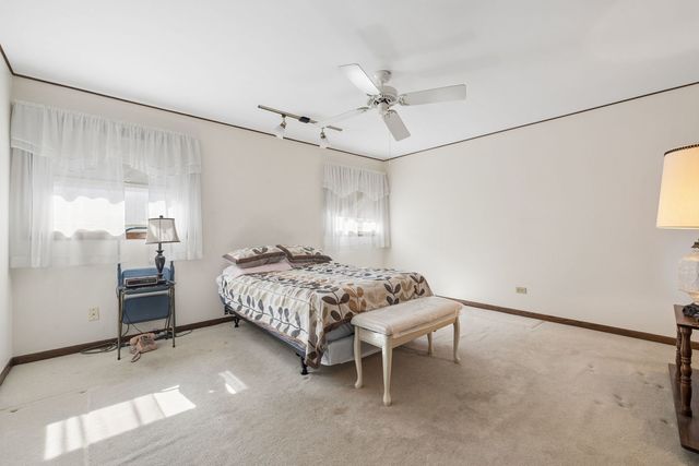 13049 Finch Court, Homer Glen, IL 60491